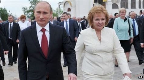 Putins Divorce Throws Spotlight On First Lady Role Bbc News