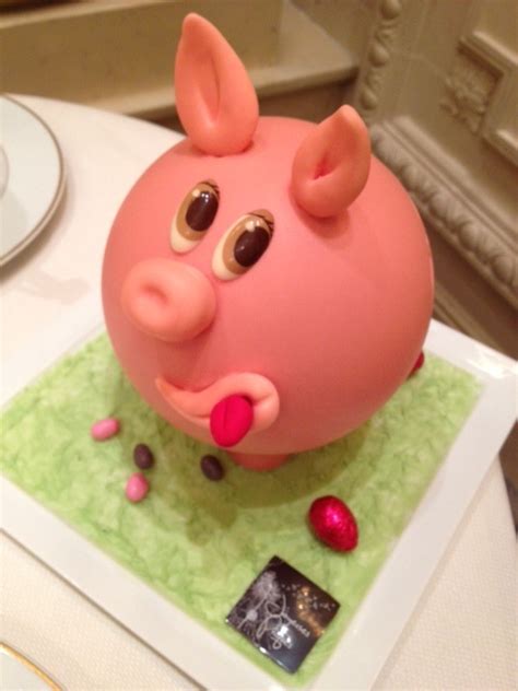 delicious pig cake pig cake piggy cake novelty cakes