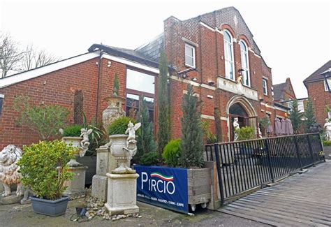 bishops stortford restaurant pircio applies  operate    licence