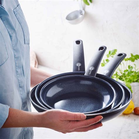 greenpan cookware review  read   buying