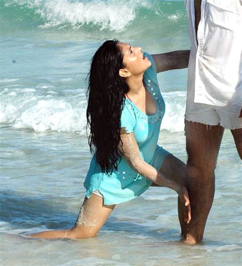 Divya Spandana Latest Hot Wet Images Gallery Actress Images Events