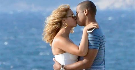 beyonce knowles and jay z kissing in italy 2015 pictures