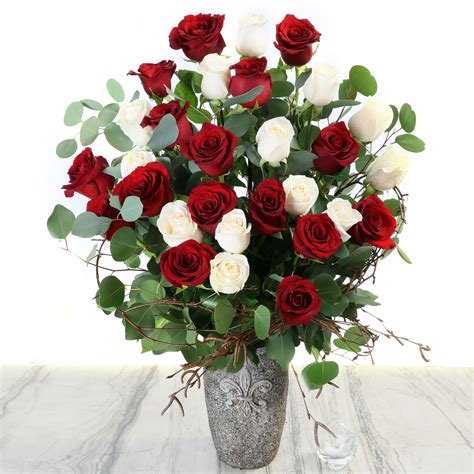 long stem red  white roses  beverly hills ca  beverly hills florist