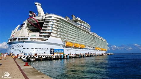 video    worlds largest cruise ship royal caribbeans