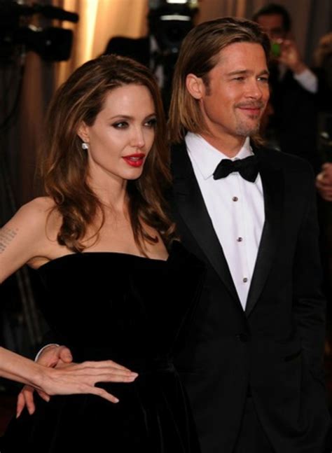Excuse Me Brad Pitt Gave Angelina Jolie What For Valentine S Day