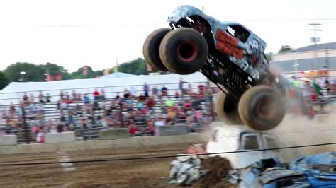 monster truck throwdown  south bend train wreck youtube