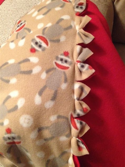 pin  stacey hoskins molter  crafty projects sewing fleece  sew fleece blanket fleece