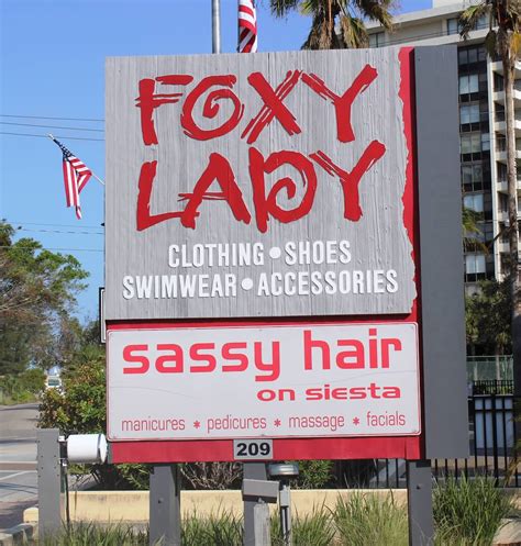 Sarasota S Foxy Lady Offers Designer Brands Must Do Visitor Guides