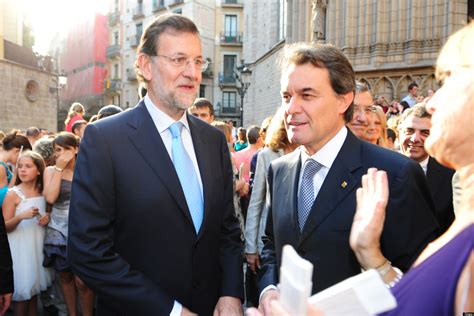 Rajoy Contesta A Mas Por Carta Le Ofrece Diálogo Y Le