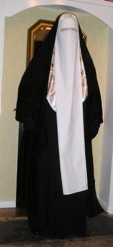 Pin Von Ayşe Eroğlu Auf Niqab Burqa Veils And Masks