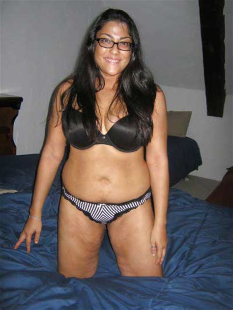 aunty ki silky bra aur panty antarvasna indian sex photos