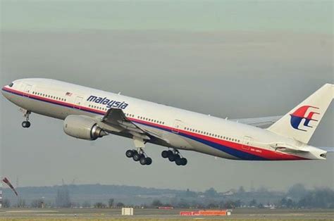 mh370 news breakthrough as new debris likely from malaysia airlines