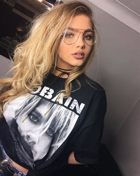 short blonde hair instagram model wavy haircut