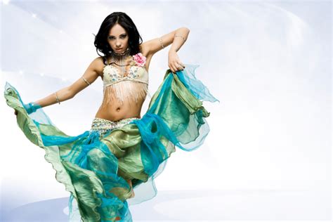 How To Belly Dance The 2024 Dancers Guide Classpop