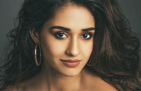 disha patani s cuteness is raising the temperature on twitter watch out for the twitter