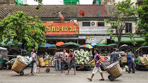 bangkok markets  wat pho  wanderlost traveler