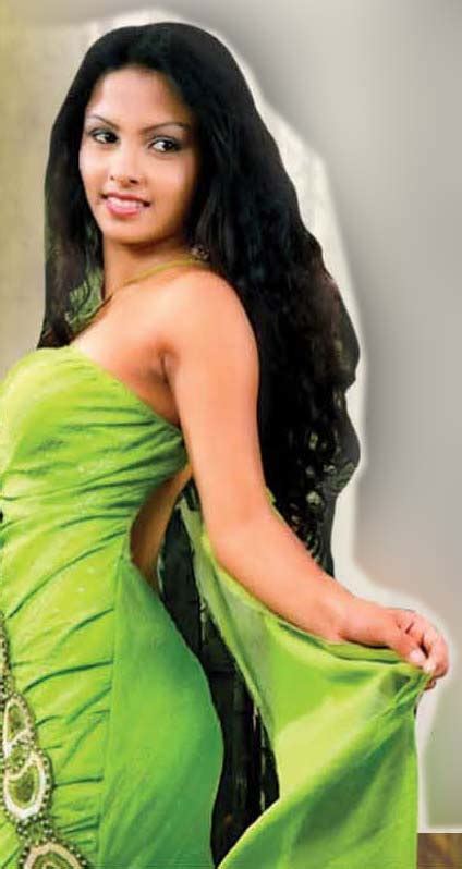 Hot And Sexy Shalani Tharaka Stuning Actress Shalani Tharaka