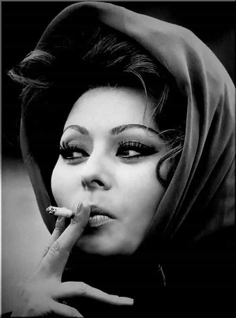 Sophia Loren La Bella Fashionista And Fashion Icon Gracie Opulanza