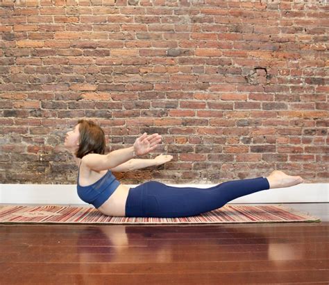 easy yoga poses   improve posture  relieve pain