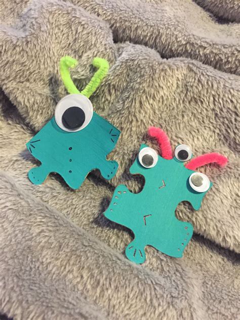 cricut jigsaw puzzle piece aliens kids craft