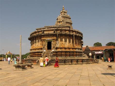 temple  india  religious visitors image  stock photo public domain photo cc