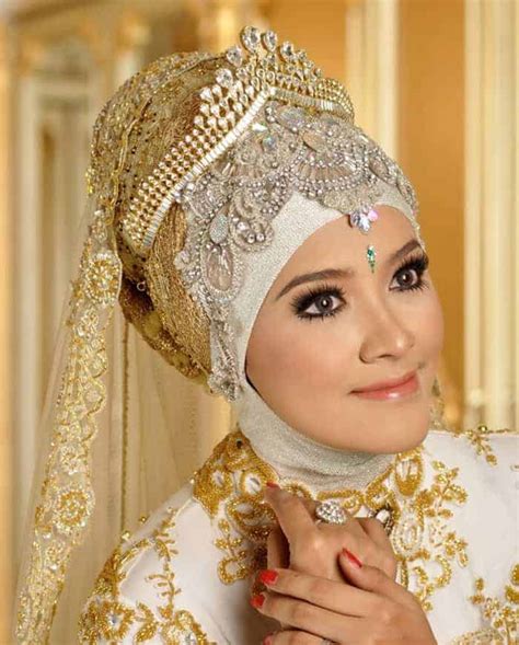 25 beautiful bridal hijab designs for wedding sheideas