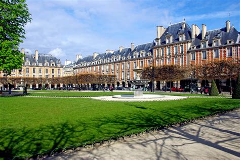 saturday morning   place des vosges french moments
