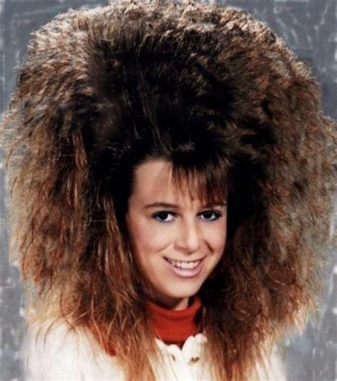 15 Gigantic Hairdos From The 1980 S Acconciature Big Hair Capelli