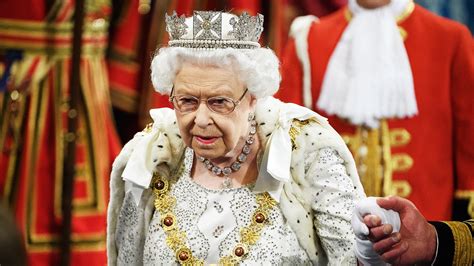 queen broke  major royal tradition  open parliament vanity fair