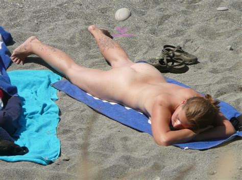 beach voyeur crete nude girls what i saw photos at