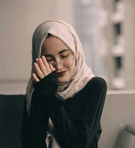 50 Cute Muslim Girls Dp Display Picture For Whatsapp