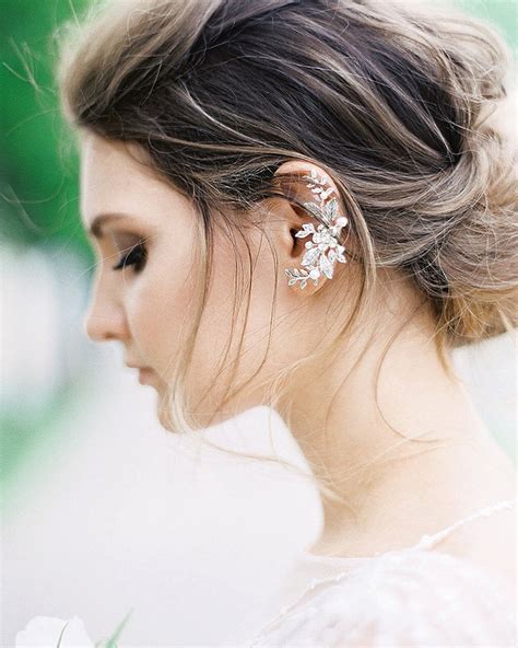 18 Stunning Wedding Ear Cuffs To Decorate Your Lobes Pendientes De