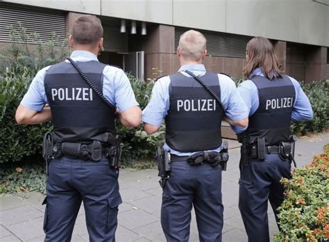 german police   raid  hunt  refugee planning bomb attack
