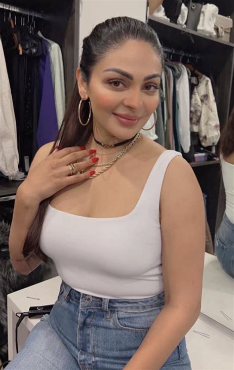 Neeru Bajwa’s Sexy Slutty Phase With Those Sexy Curvy Boobs I’d Love