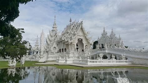 white temple wat rong khun thai   owned  chalermchai kositpipat