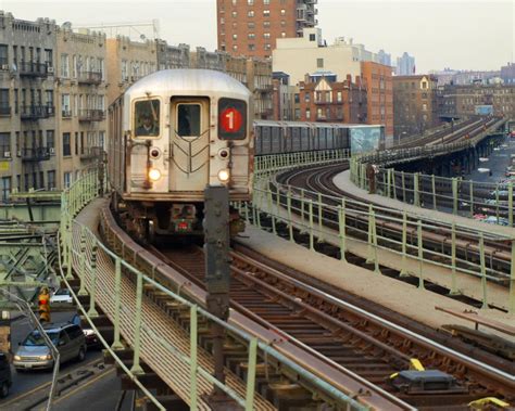 train  elevated subway tracks inwood  york cit flickr