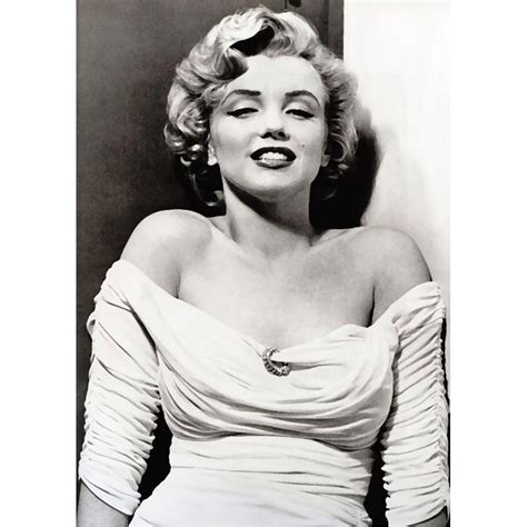 Marilyn Monroe Bust Most Popular Sex Symbols Celebrities Vintage Photos
