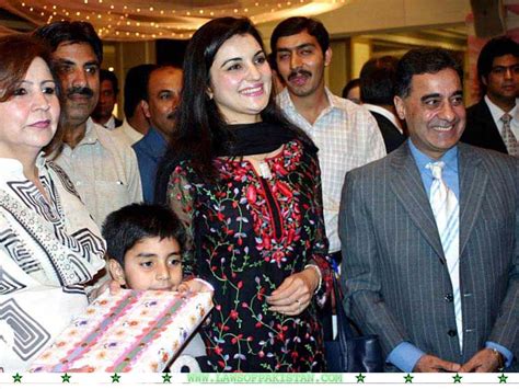 kashmala tariq pakistani minister hot pic images femalecelebrity
