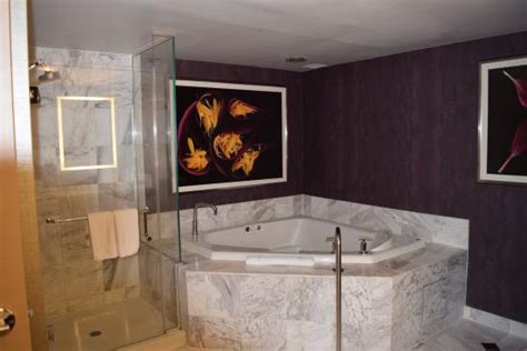 tower spa suite bathroom  picture  mgm grand hotel  casino las