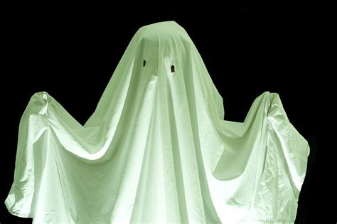 image  green sheet ghost creepyhalloweenimages