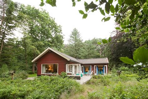prachtig natuurhuis  eigen bos huisjes te huur  epe gelderland nederland airbnb