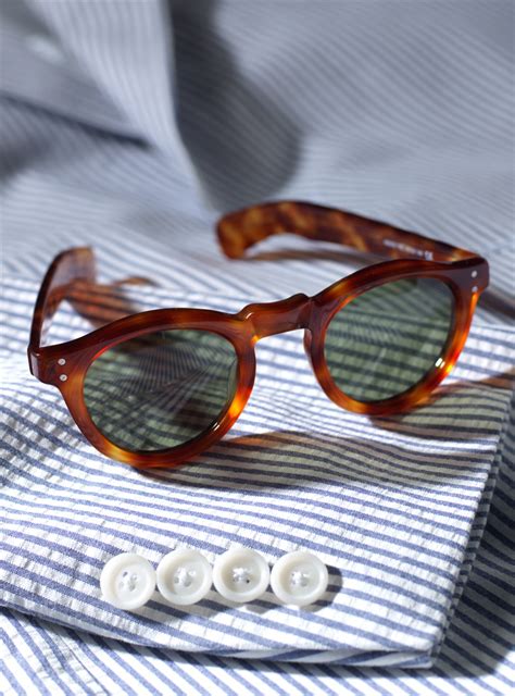 bold round sunglasses in amber the ben silver collection