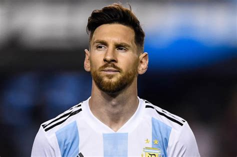 Lionel Messi Barcelona Star Is Frustrated With Argentina Team Mates