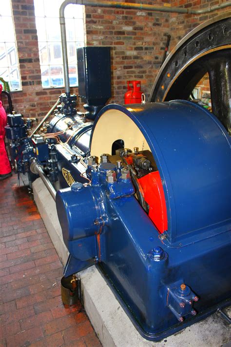 horizontal engine steam engine model gas turbine wankel engine