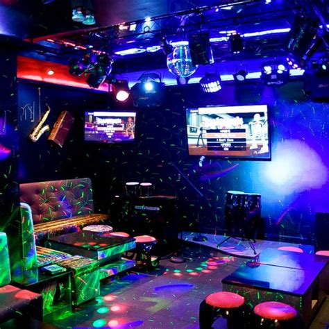 5 Bar Karaoke Lounge Nova York Atualizado 2021 O Que Saber Antes De Ir