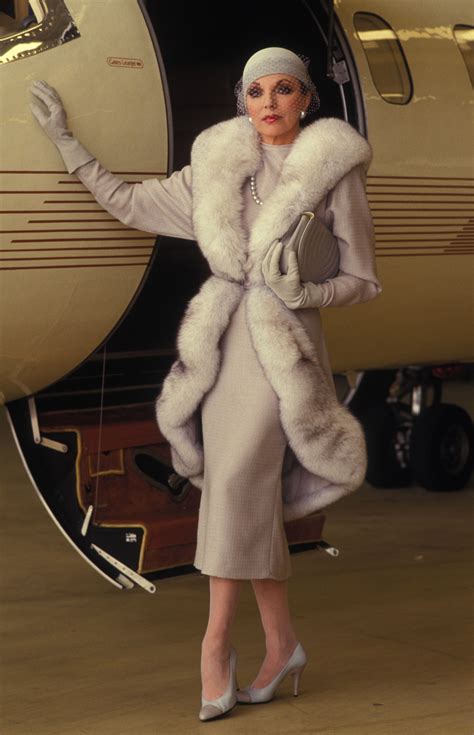 joan collins travelling  style dressed  thrill pinterest