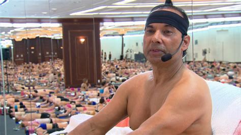 Controversial Bikram Yoga Guru Likes The Heat Abc News