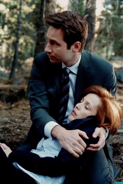 27 sexy pictures of the x files fox mulder that will have you seeking