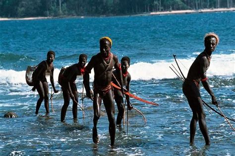 north sentinel island facts  mysteries surrounding  sentinelese tribe  strong traveller