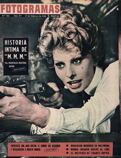 Pin By Jim Ball On Sophia Loren Capa De Revistas In 2020